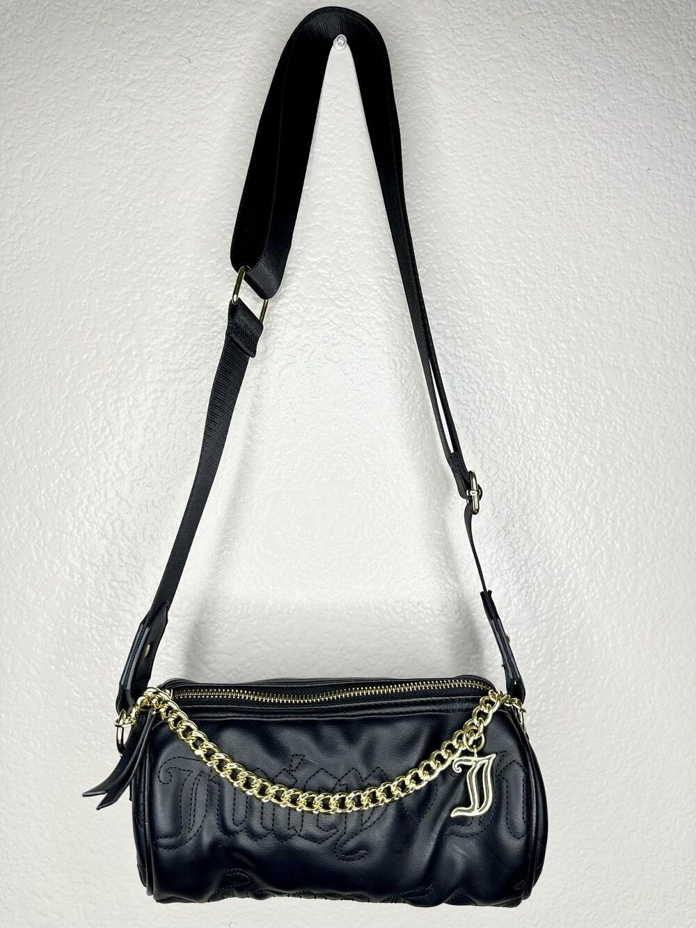 Juicy Couture Crossbody Bag Womens Small Black Faux Leather Chain Logo Barrel